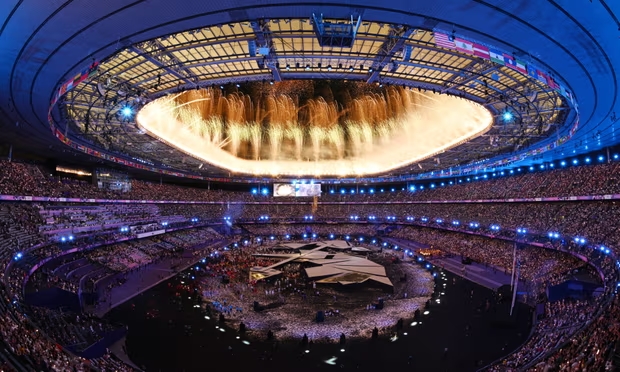 Yseult performs My Way at the Stade de France as a fireworks display lights up the closing ceremony of the Paris Olympics. Photograph: Andy Chua/Reuters (Image obtained at theguardian.com) Yseult performs My Way at the Stade de France as a fireworks display lights up the closing ceremony of the Paris Olympics. Photograph: Andy Chua/Reuters (Image obtained at theguardian.com)
