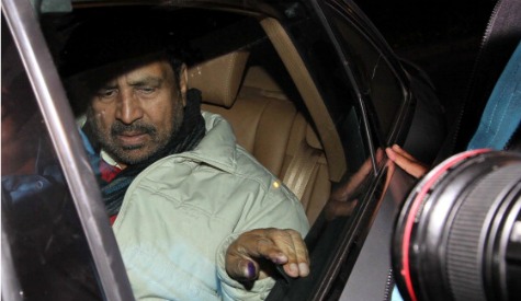 Suresh_Kalmadi_appears_in_court_on_corruption_charges_January_2012